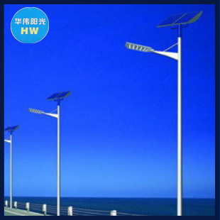 道路照明新选择 垂直轴风光互补太阳能路灯与8米LED路灯杆